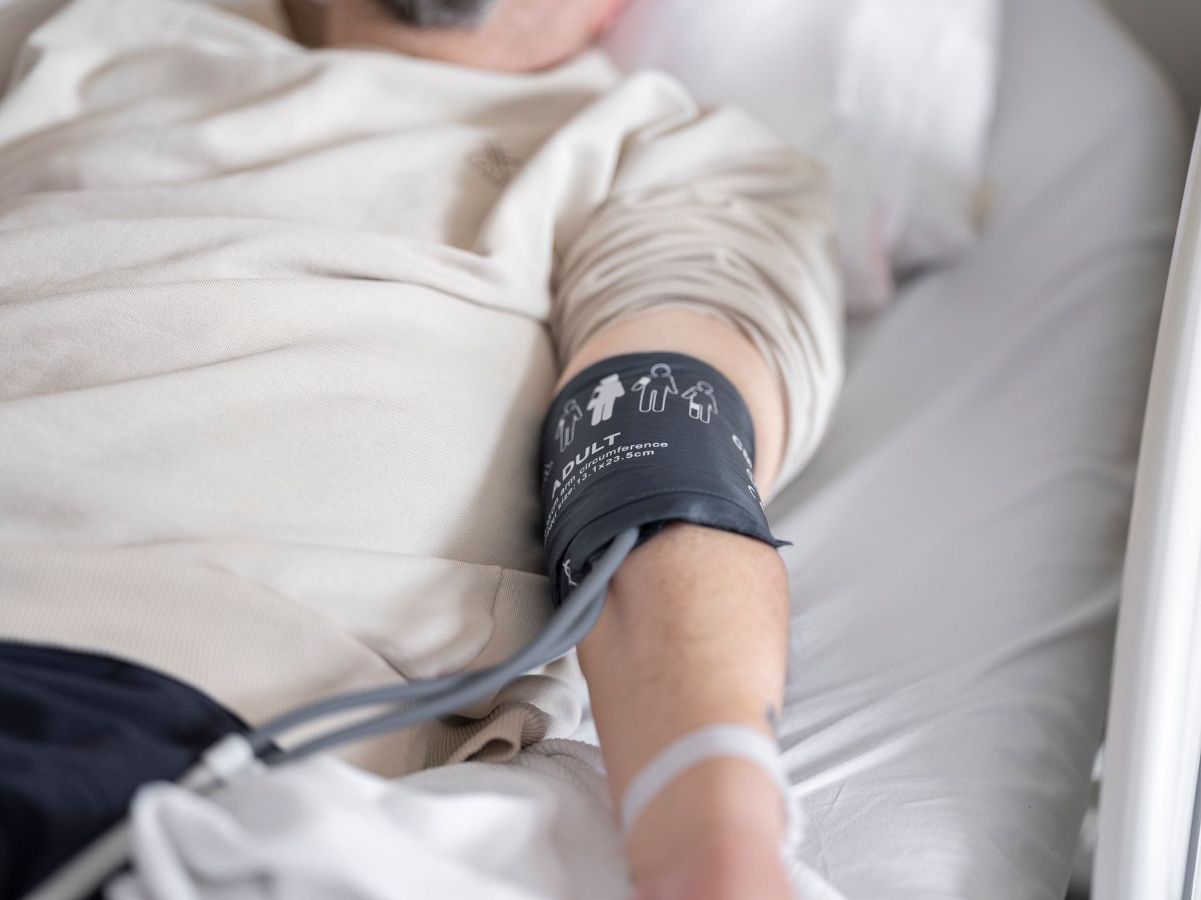 Pierwsza doba po wszyciu implantu, czego się spodziewać