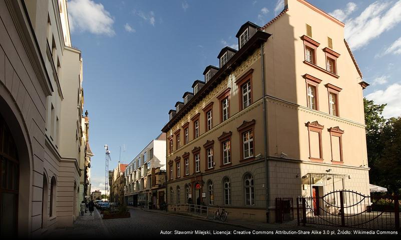 Kamienica przy ulicy Włodkowica 8 we Wrocławiu