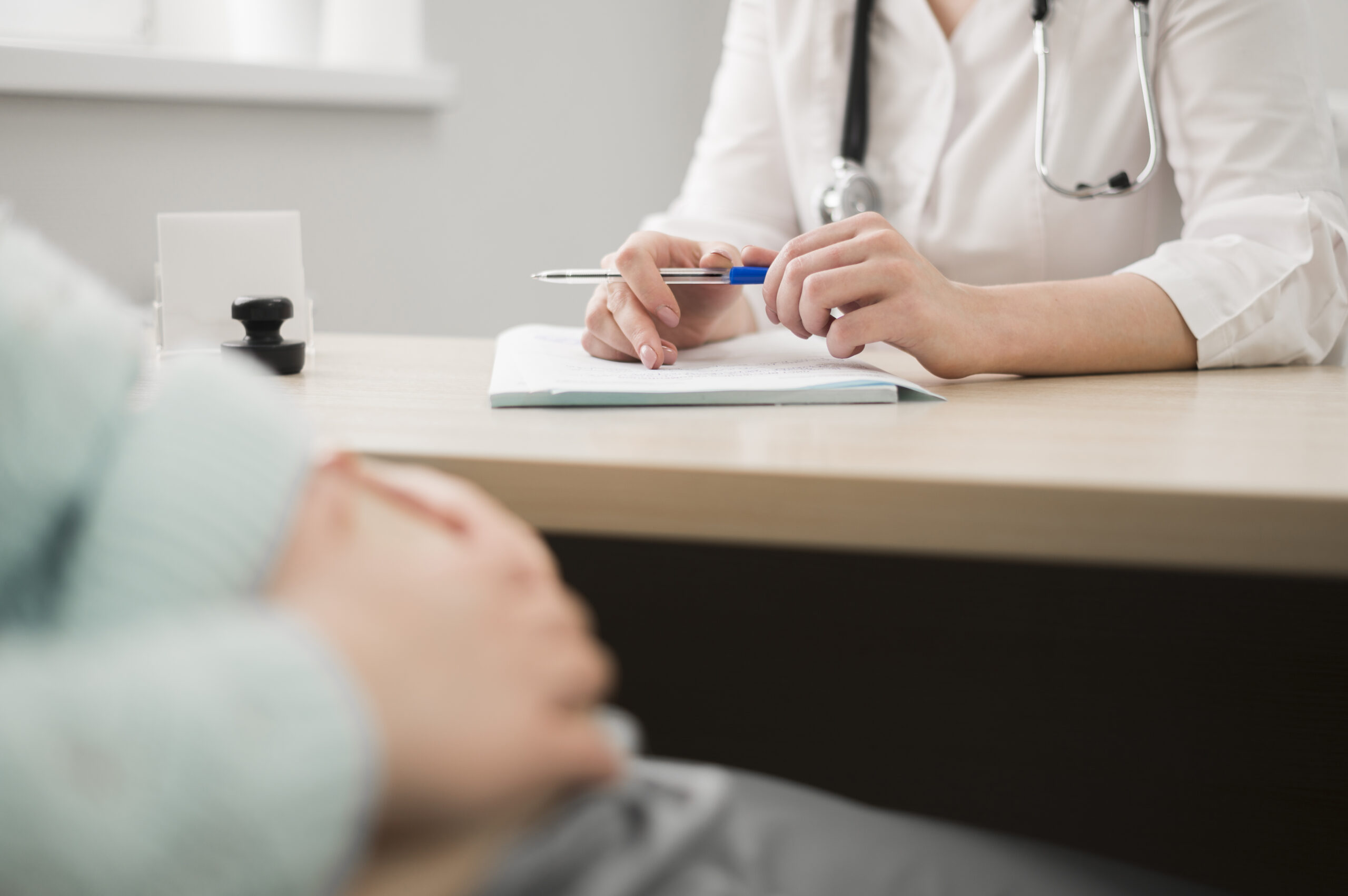 Pierwsza doba po wszyciu implantu, czego się spodziewać